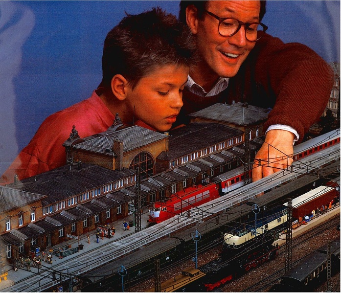 Tiedosto:Marklin 1990 1991 Catalog (EN IT).pdf